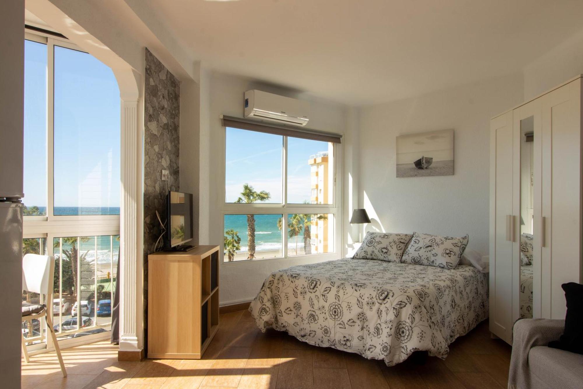 Апартаменты Ruselo 308. Loft En Paseo Maritimo De Torrox Costa Экстерьер фото
