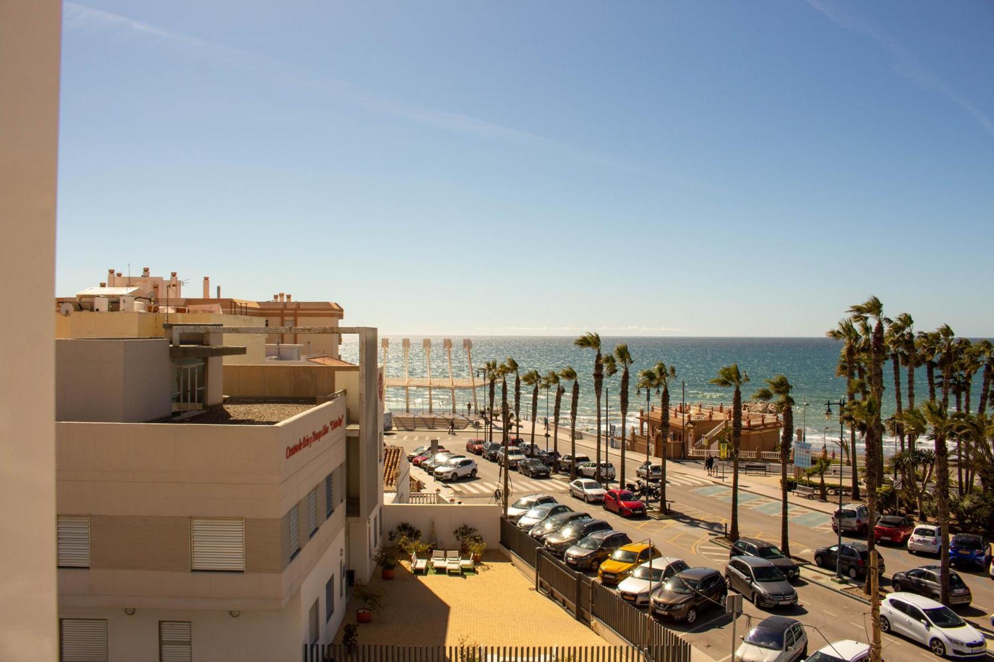 Апартаменты Ruselo 308. Loft En Paseo Maritimo De Torrox Costa Экстерьер фото