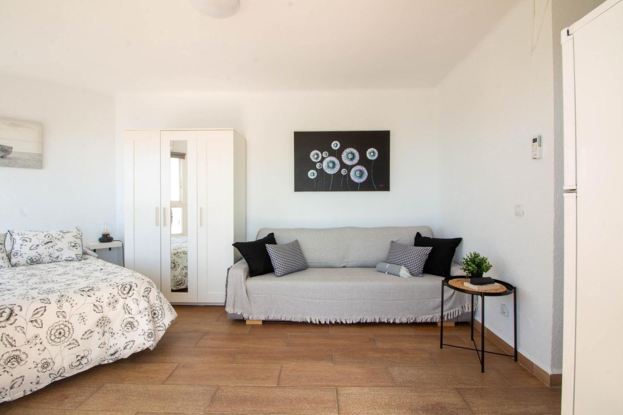 Апартаменты Ruselo 308. Loft En Paseo Maritimo De Torrox Costa Экстерьер фото