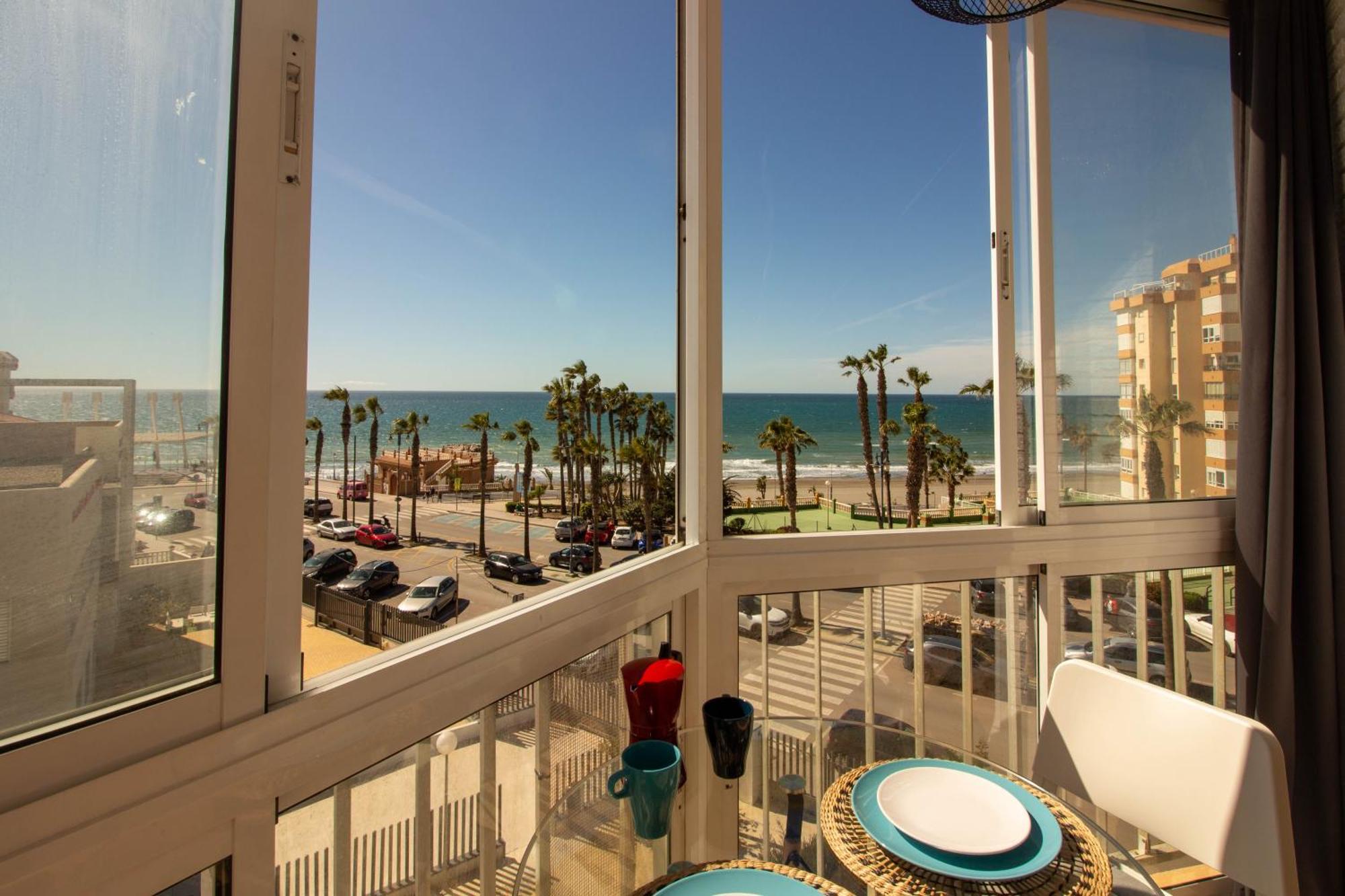 Апартаменты Ruselo 308. Loft En Paseo Maritimo De Torrox Costa Экстерьер фото